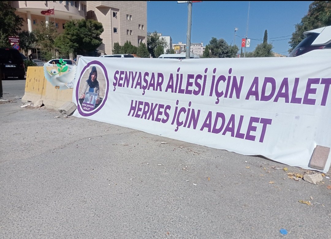 İnancımız, zalimin zulmünü seyretmeyi zalim olmaktan farksız saymıyor. 
Bu zulme daha fazla sessiz kalmayın, biran önce adaleti sağlayın. 
Hak, hukuk,adalet mücadelemiz adalet gelene kadar devam edecek!