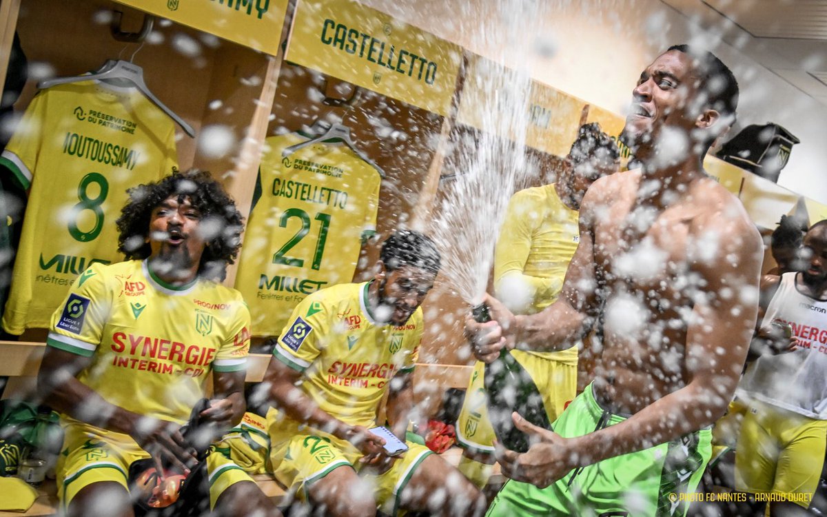 Plus dures sont les épreuves, plus belle en est la récompense !

Maintien validé au terme d’une saison pleine de rebondissements. Fier du travail accompli, merci aux supporters pour cette ambiance de folie 🤩

ON EST NANTES 💛💚

#SM8 #FCNSCO