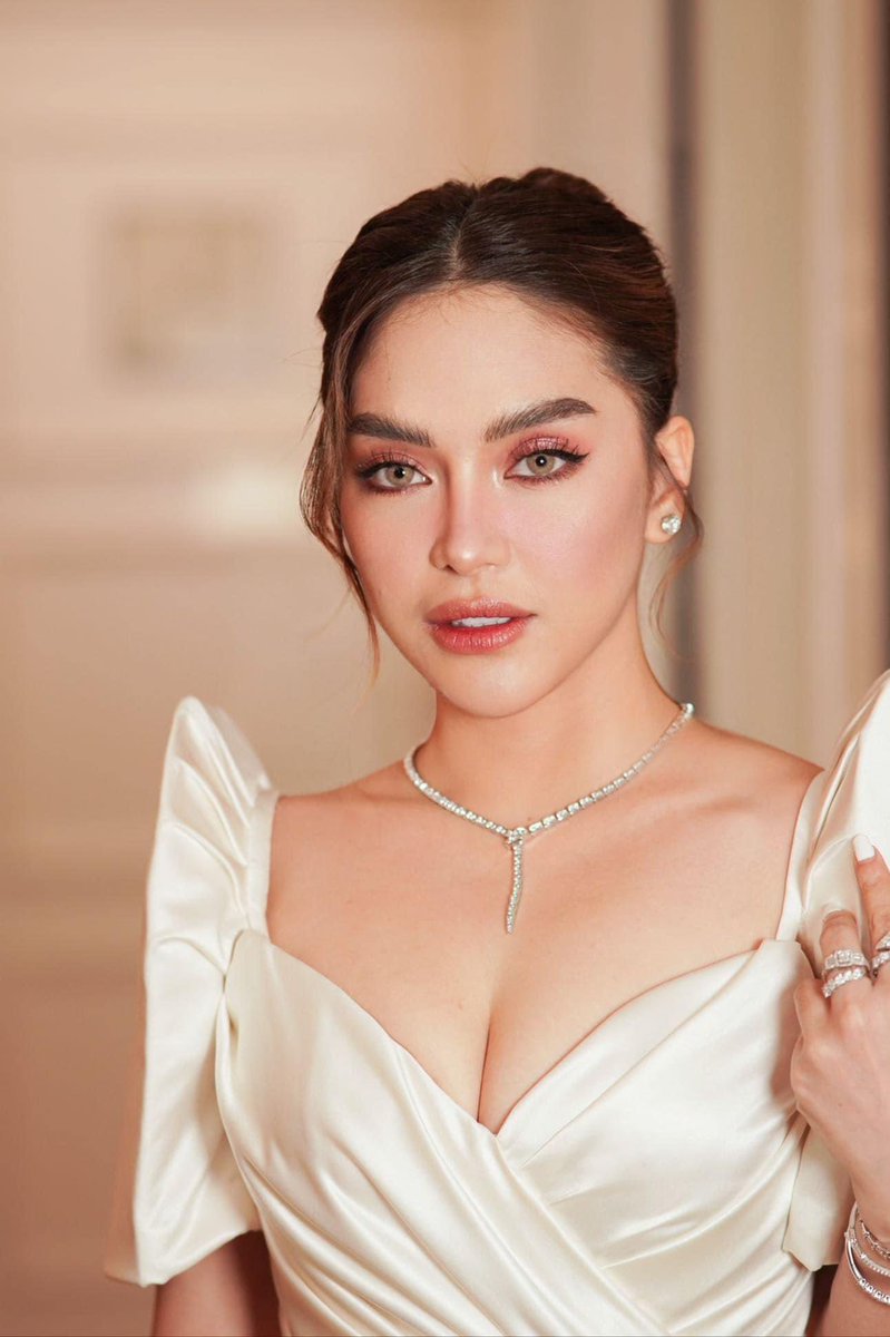 glendanatics's tweet image. watch &amp;amp; support @IamMissGlenda_ 's live tomorrow on Tiktok for BI6.6 Day event! 💎

#BrilliantSkinEssentials 
#MissGlenda
#TiktokPH