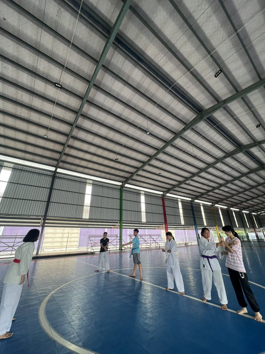 Stevensu3190's tweet photo. #PersatuanKarateDoShotokanNegeriPerak #karate #telukintankarate #karatedo #manjungkarate #perakkarate #japan #karateperak #karatecoach #martialart #judo #fitness #Coach #instructor 
#shotokankaratedoperak 
#霹雳国际空手道松濤館 https://t.co/CNhBKNAEVe