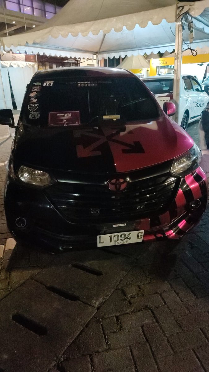 AvanzaClub_ID's tweet image. Partisipasi TACI Chapter Surabaya Raya pada ajang @IIMS_ID Surabaya bersama fk3o east java dan menjadi juara ke 2 kategori People Choice FK3O Nasional