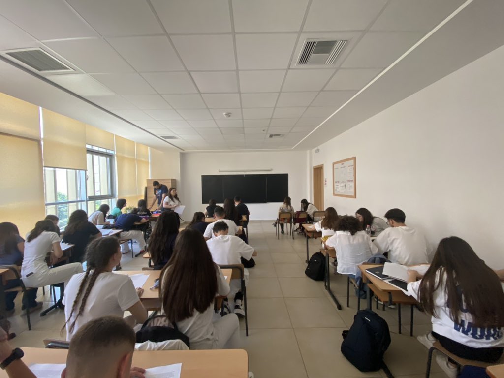 veliera_i's tweet photo. 📣 Our mission to strengthen civic engagement and promote informed decision-making starts with the National Survey on Political Education. 📚🗳️  
We kicked off in Tirana’s high schools and soon we will be in other cities 🇦🇱 https://t.co/F5YCyVU79L