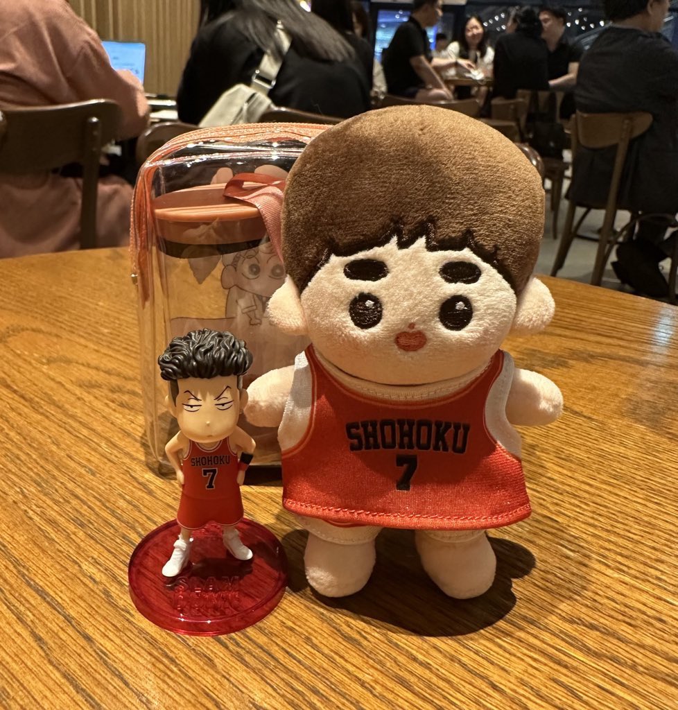 DOH_SOMSOM's tweet image. 우리누나 농놀따라다니다가 빠졌다네요 
빨리 형아 영화 개봉 시급!!!!
#도가네솜뭉치 #뚜꼬마