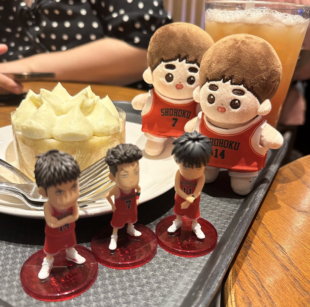 DOH_SOMSOM's tweet image. 우리누나 농놀따라다니다가 빠졌다네요 
빨리 형아 영화 개봉 시급!!!!
#도가네솜뭉치 #뚜꼬마