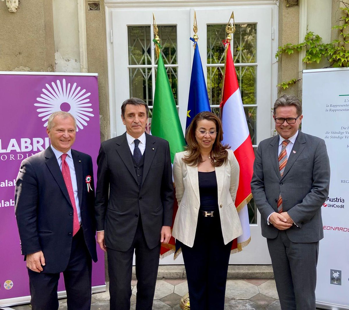 Stefano Beltrame (@stefanobeltram9) on Twitter photo 🇮🇹🇪🇺🇦🇹 Nationalfeiertag Italiens in Wien. Vielen Dank an alle und insbesondere an: den Minister <a href="/MartinPolaschek/">Martin Polaschek</a> , den Präsidenten <a href="/robertoocchiuto/">Roberto Occhiuto</a> <a href="/La_Calabria/">Regione Calabria</a>, <a href="/rafaelmgrossi/">Rafael Mariano Grossi</a> <a href="/GhadaFathiWaly/">Ghada Fathi Waly</a> <a href="/diplosor/">Stefano Baldi</a> <a href="/ItalyMFA_int/">Italy MFA</a> & die Sponsoren <a href="/GENERALI/">Generali Group</a> <a href="/eni/">eni</a> <a href="/Leonardo_IT/">Leonardo</a> <a href="/bankaustria/">bankaustria</a>... 🇮🇹🇪🇺🇦🇹 Nationalfeiertag Italiens in Wien. Vielen Dank an alle und insbesondere an: den Minister <a href="/MartinPolaschek/">Martin Polaschek</a> , den Präsidenten <a href="/robertoocchiuto/">Roberto Occhiuto</a> <a href="/La_Calabria/">Regione Calabria</a>, <a href="/rafaelmgrossi/">Rafael Mariano Grossi</a> <a href="/GhadaFathiWaly/">Ghada Fathi Waly</a> <a href="/diplosor/">Stefano Baldi</a> <a href="/ItalyMFA_int/">Italy MFA</a> & die Sponsoren <a href="/GENERALI/">Generali Group</a> <a href="/eni/">eni</a> <a href="/Leonardo_IT/">Leonardo</a> <a href="/bankaustria/">bankaustria</a>...
