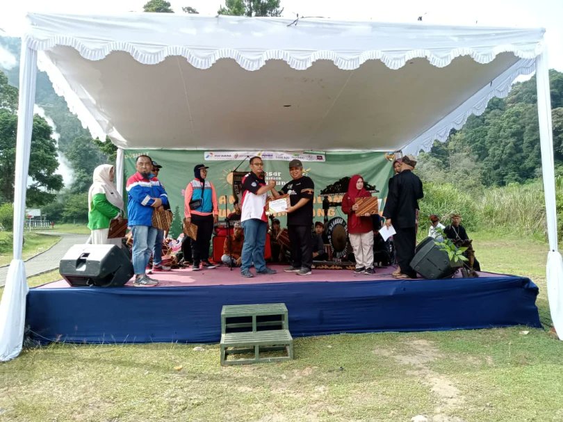 AvanzaClub_ID's tweet image. Kopdar @Taci_Garut tgl 4-6-2023 ikut berpartisipasi dlm acara giat sosial yg berlokasi di TWA Kawah Kamojang
#TACI #tacigarut #KopdarTACI #ToyotaAvanzaClubIndonesia #DrivingWithManners #AlwaysDriveSafely #Toyota #avanza #LetsGoBeyond #komunitasotomotif #clubotomotif #garut #jabar