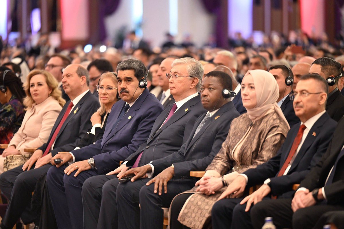 FEGnassingbe's tweet photo. J’ai été heureux de revoir le Président @RTErdogan à #Ankara à l’occasion de sa prestation de serment de ce 03.06.2023.

Nous avons évoqué l’amitié et la coopération entre nos deux pays et renouvelé notre engagement à consolider notre partenariat et diversifier les échanges entre le #Togo et la #Turquie.