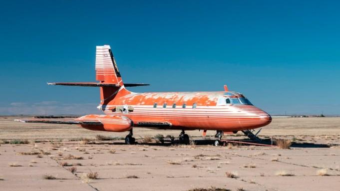 OnAviation's tweet image. ¿Fans del Rey del Rock &amp;amp; Roll?
El Rey también era fan de los aviones y entre los varios que tuvo queremos destacar 3: dos #Lockheed #Jetstar y un #CV880.
El primero, el N440RM (foto 1) ha estado 35 años en Roswell y hace un mes ha sido trasladado por partes a Florida, donde será