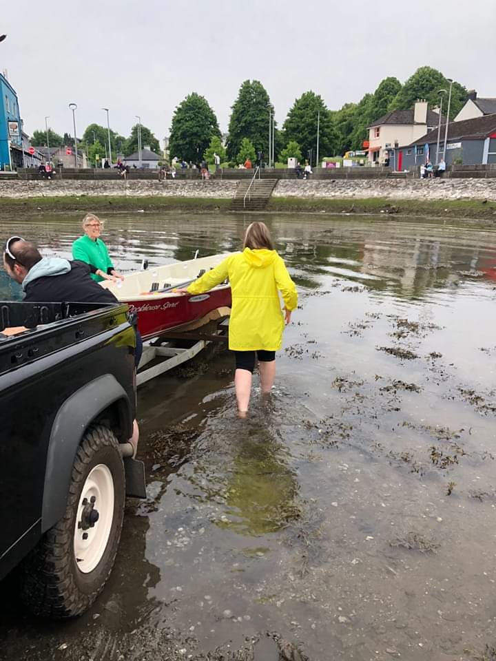 This #VOLUNTEERSWEEK I celebrate me bravely volunteering @SimplytheTess
to help launch one of the @ArdmoreShipping boats during the @CorkHarbourFest 2022! It was a great (even if soggy) day!