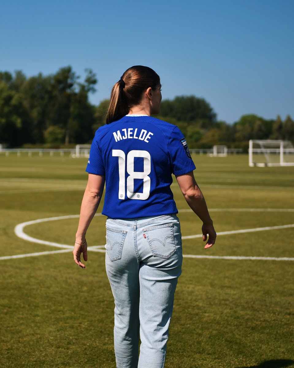 A Chelsea legend. 🔵