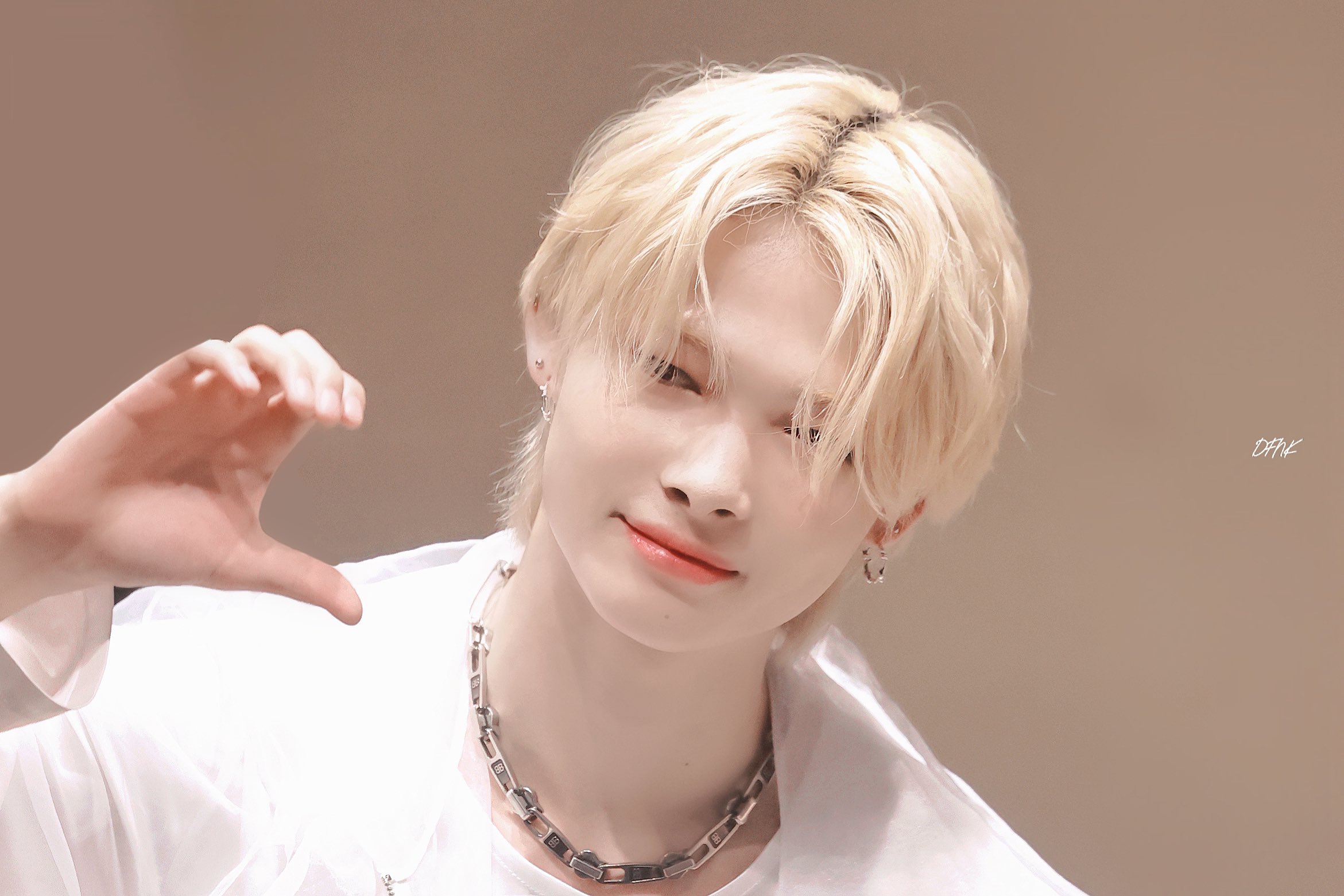 𝐃 on X: 𝐃 on X: