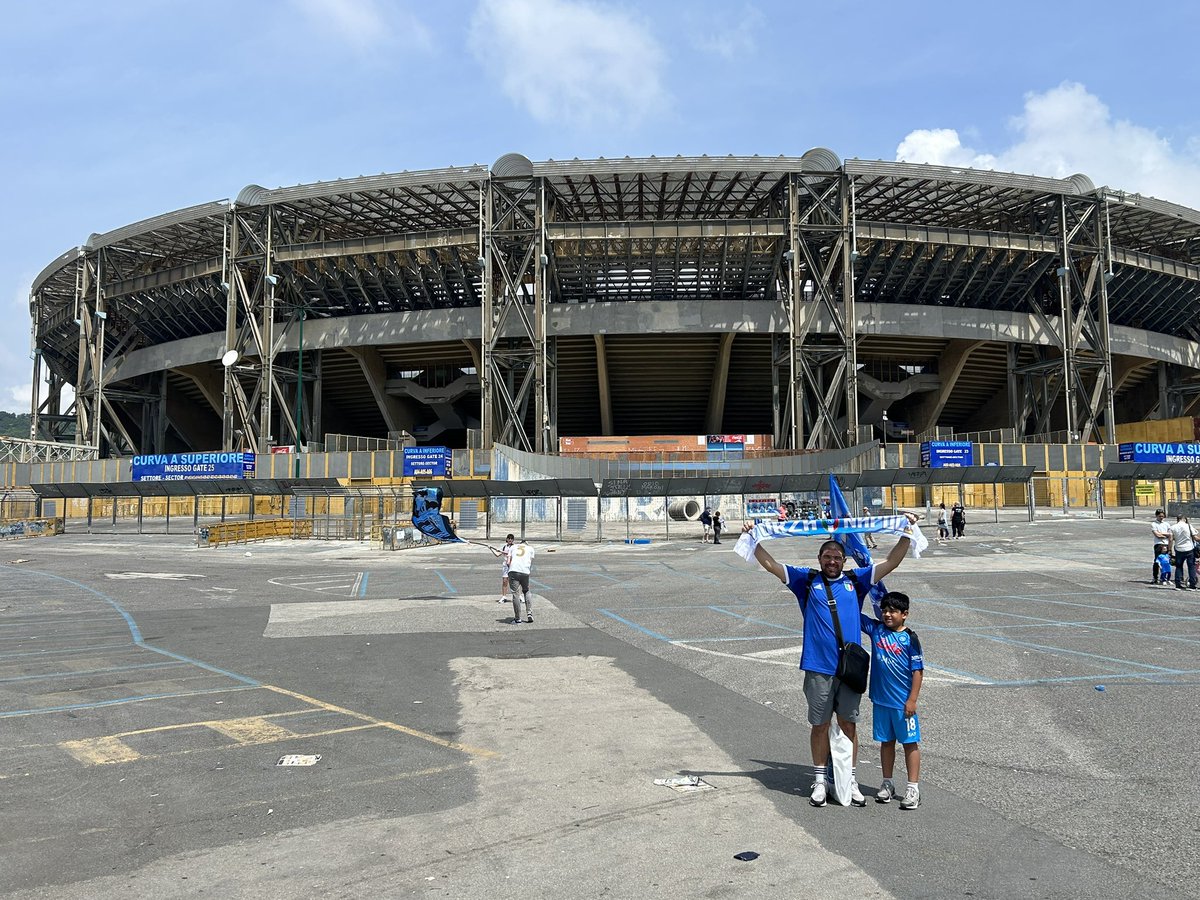 It’s happening #ForzaNapoliSempre