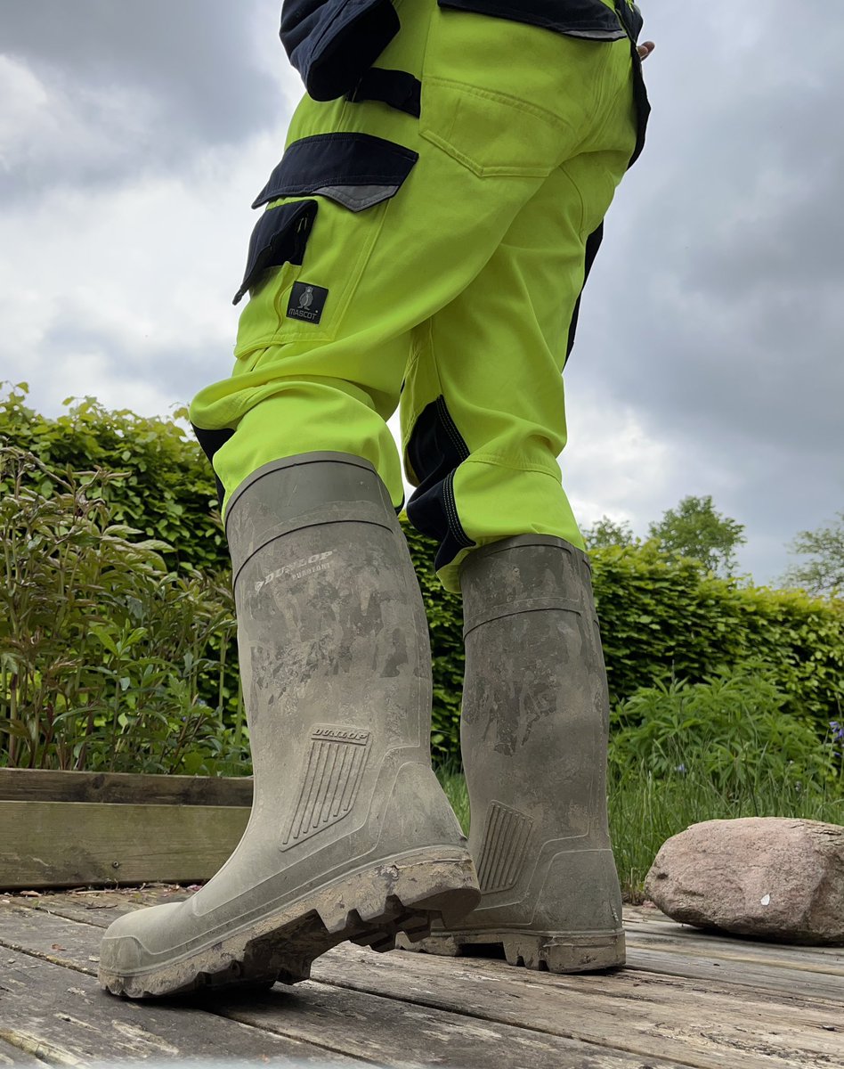 NorabootsDK tweet media