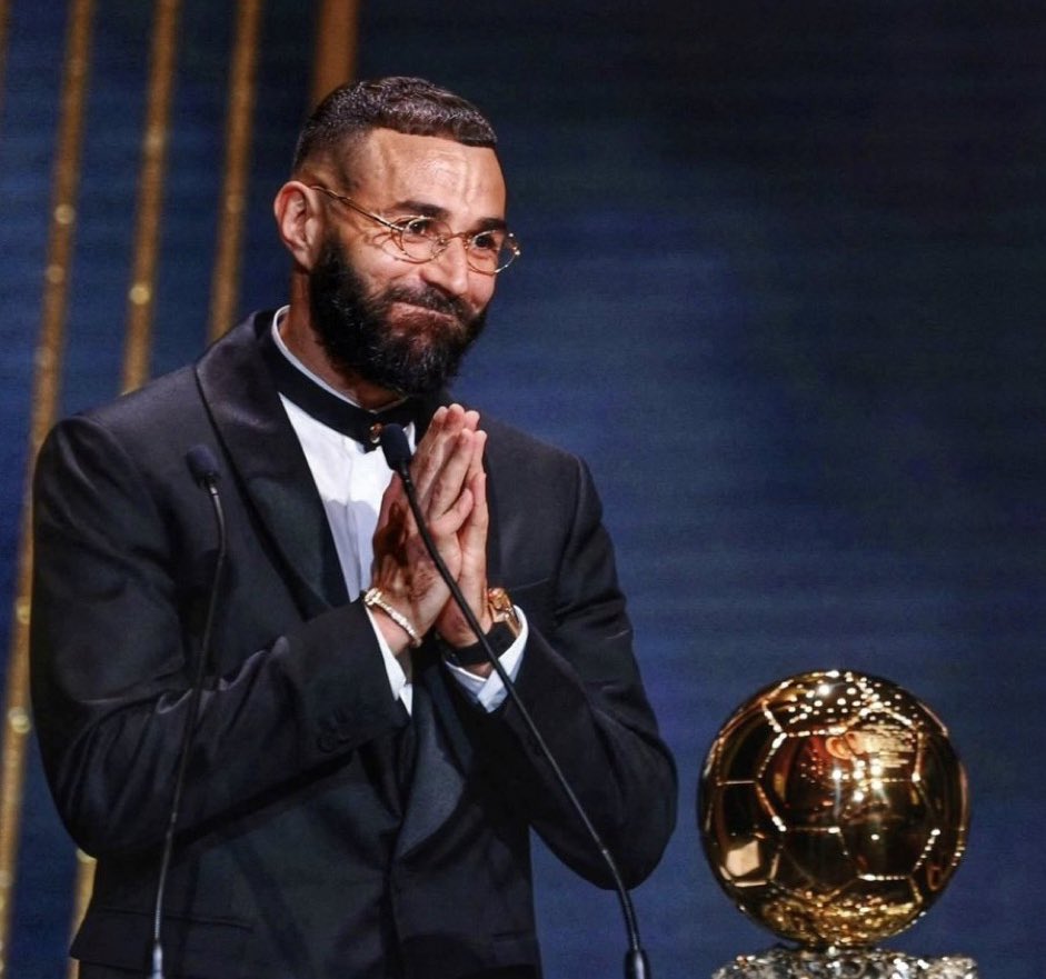 RMadridFrance_'s tweet photo. 🚨OFFICIEL | Après plus de 14ans passés au club Karim Benzema quitte le Real Madrid. 

🏆🏆🏆Copa Del Rey
🏆🏆🏆🏆LaLiga
🏆🏆🏆🏆SuperCoupe de l’UEFA
🏆🏆🏆🏆SuperCopa de España
🏆🏆🏆🏆🏆Ligue des Champions
🏆🏆🏆🏆🏆Coupe du Monde des Clubs.

Pas d’adieu, juste au revoir Capí🤍 https://t.co/wS9TyNKpDp