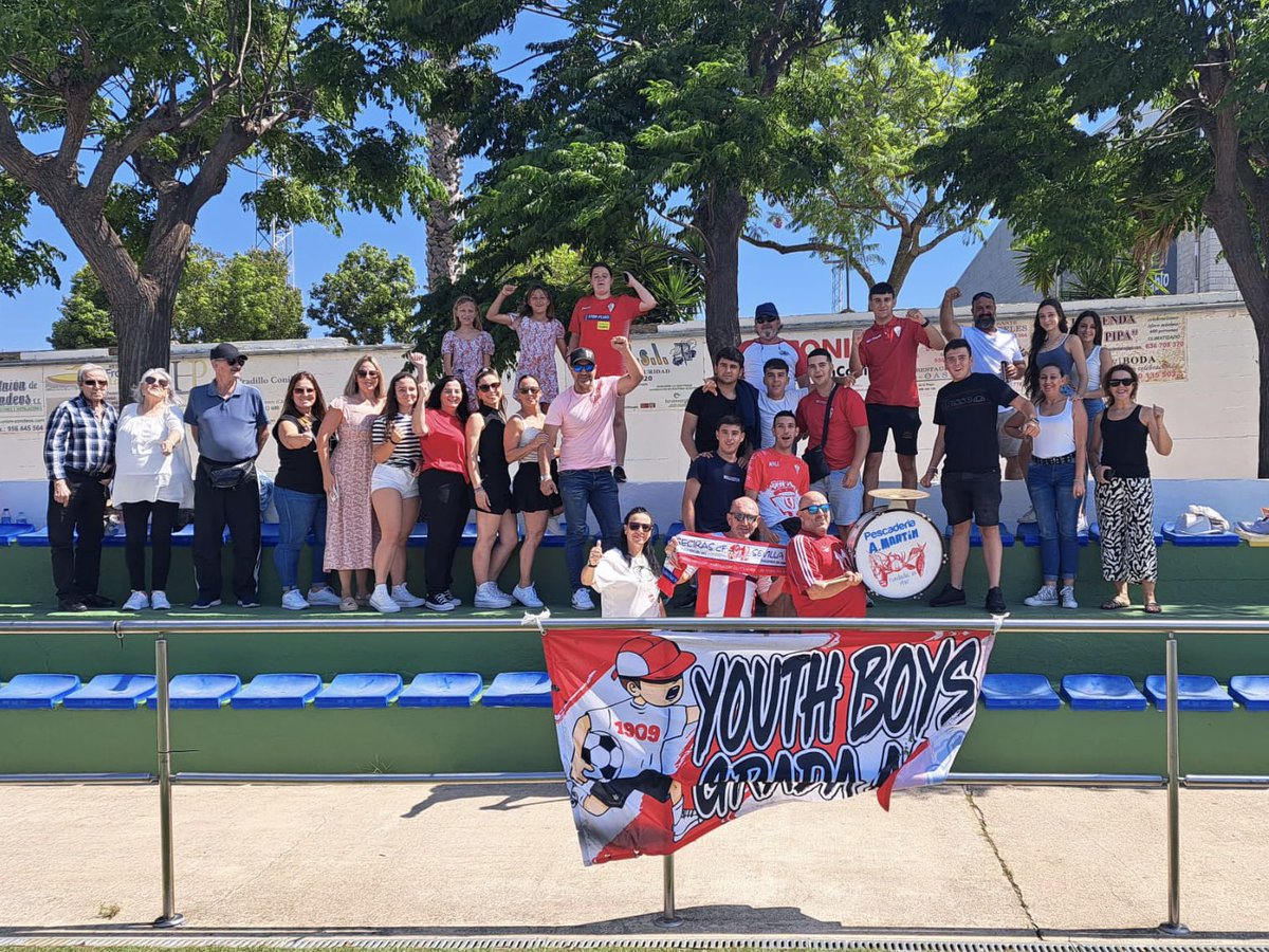 LaBaseACF's tweet image. 🙌🏻Nuestro Juvenil B se juega el ascenso en Conil y por supuesto, no está sólo. ¡Vamos equipo!

#LaBase #UnaPasiónEspecial