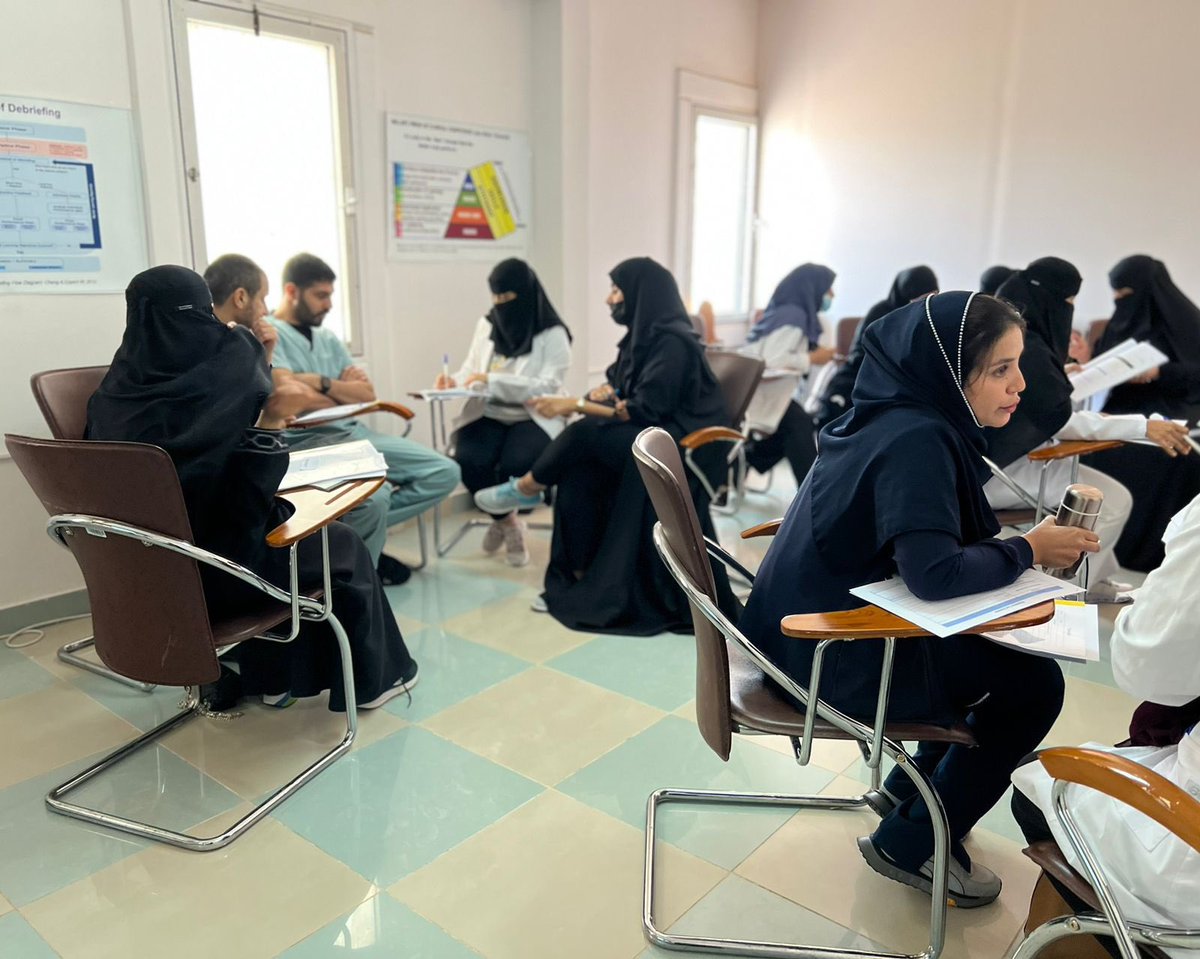 YAMAMHR2's tweet photo. استمرار دورات متخصصة لتدريب  المدربين الأساسية في مجال المحاكاة ضمن أنشطة " المحاكاة " بـ    #تجمع_الرياض_الصحي_الثاني لبناء وتطوير  الكفاءات الصحية في هذا المجال
#مستشفي_اليمامة https://t.co/vhfA23YtGm