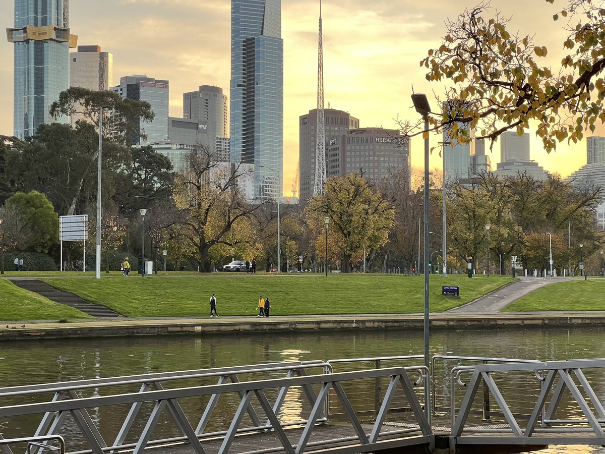 709 (@swimboundaries) on Twitter photo 