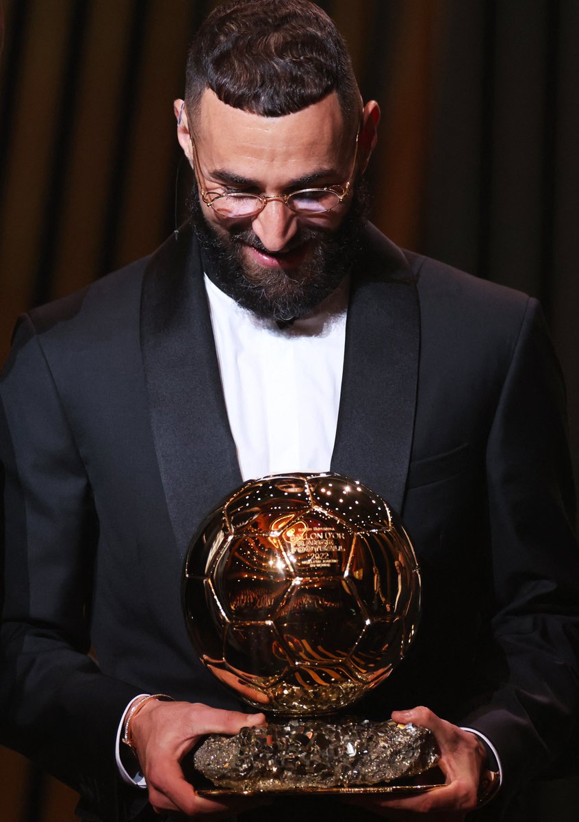 _BeFootball's tweet photo. Karim Benzema est dans votre top combien des meilleurs n°9 de l'histoire ? 🤔 https://t.co/kkopK3l12s
