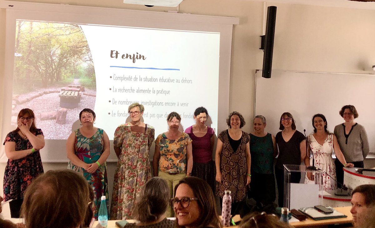 AgnesPernet's tweet photo. Des rencontres @ClasseDehors très très riches qui s’achèvent aujourd’hui 
Grande qualité des interventions et ateliers, occasions de partages et d’échanges qui ouvrent de belles perspectives, inspirées par la recherche action nationale pilotée par le #frene @AurelieZwang https://t.co/nQJfJohhzS