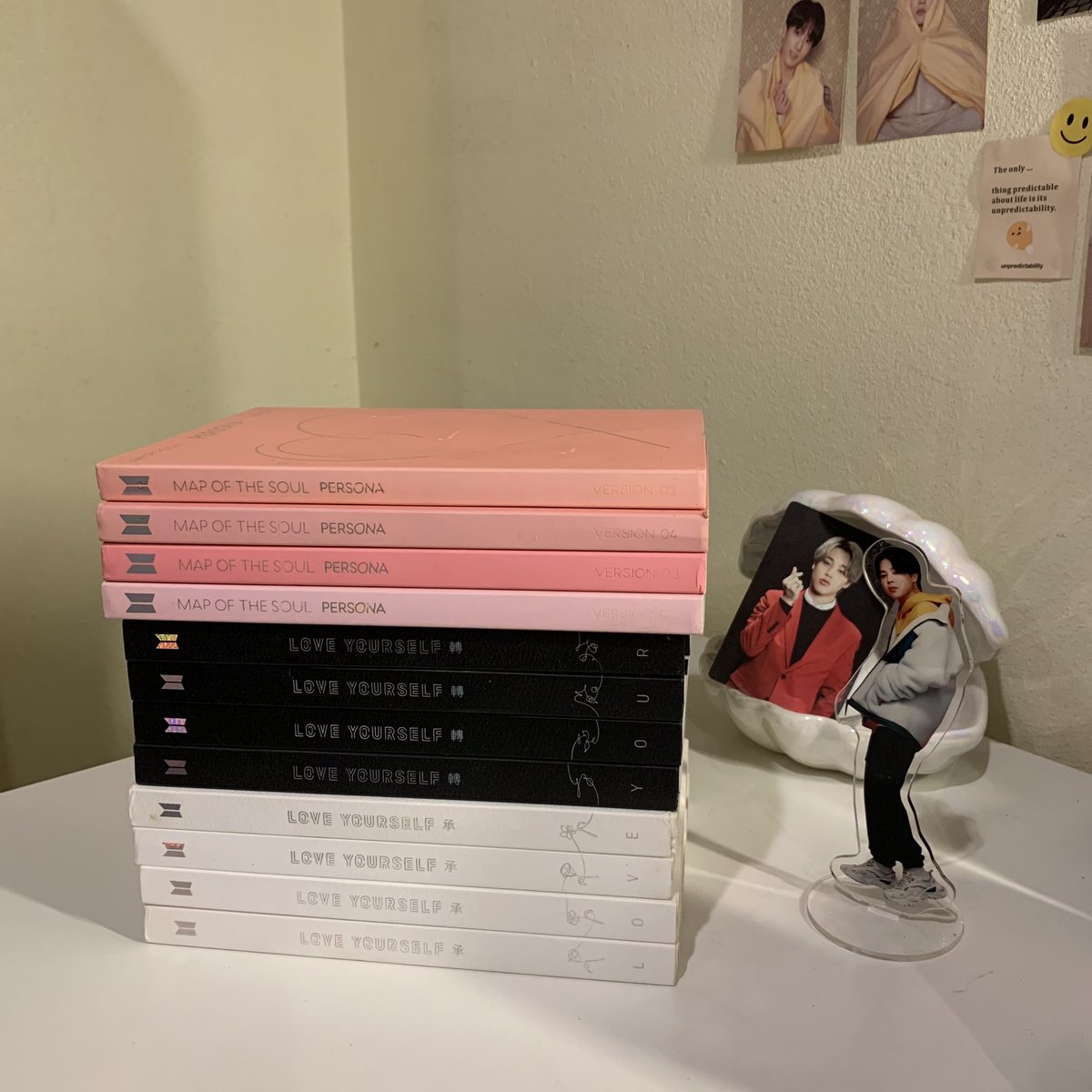 Bambe42's tweet photo. ปล่อยบั้มเปล่า bts ขายเป็นเซ็ต/ver 4 บั้มเลยนะคะ ไม่แยก ใครกำลังอยากสะสมแนะนำเลยค่า  เซ็ตละ 520.- ตกเล่มละ 130.- 

#ตลาดนัดบังทัน #ปล่อยของสะสมบังทัน #BangBangCon2023 #BTS #ของสะสมบังทัน https://t.co/atJYLVjdJa