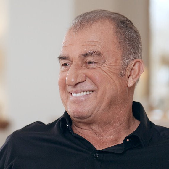 Galatasaray, Fatih Terim'i bu akşam yapılacak şampiyonluk kutlamalarına davet etti.  

📰 Spor Arena