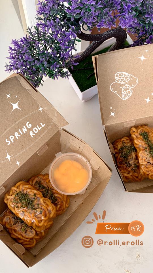 naduniverse_'s tweet photo. hii mootsku yang surabaya !! aku open pre-order spring roll nihh isinya mie pedes gituu dibuletin sama rice paperrr yukk dibelii https://t.co/QNr98Hjeiy