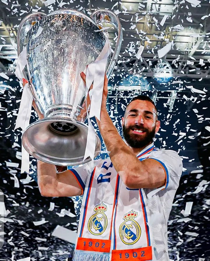 newsafricanow's tweet photo. Karim Benzema Leaves Real Madrid after many years of glories and Honours 🇨🇵🎉🎊🥇🏆⚽ https://t.co/7je6M6T5l0