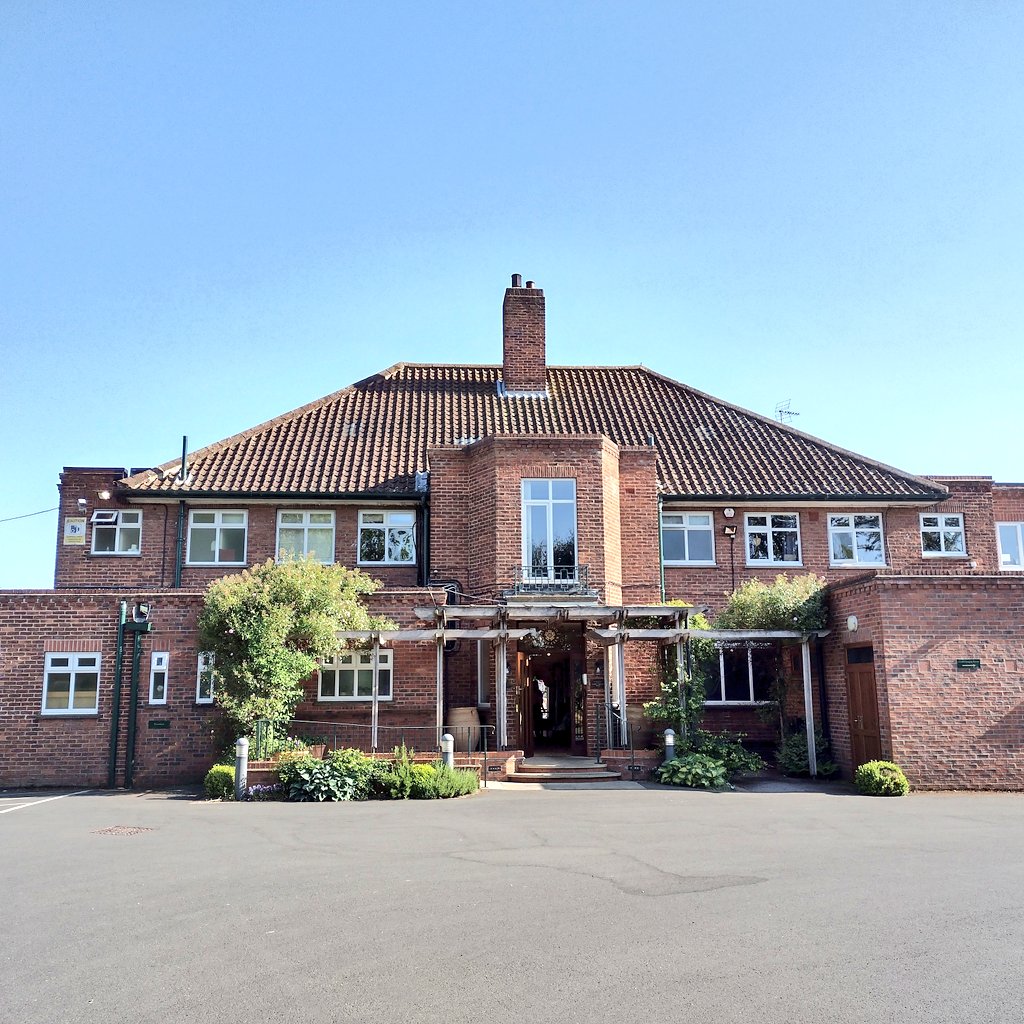 Great party <a href="/fulfordgolfclub/">Fulford Golf Club</a> last night -very hot! Fab venue, and only 10 min from home! Congratulations to the birthday girl. :)
#party #livemusic #york #partyband