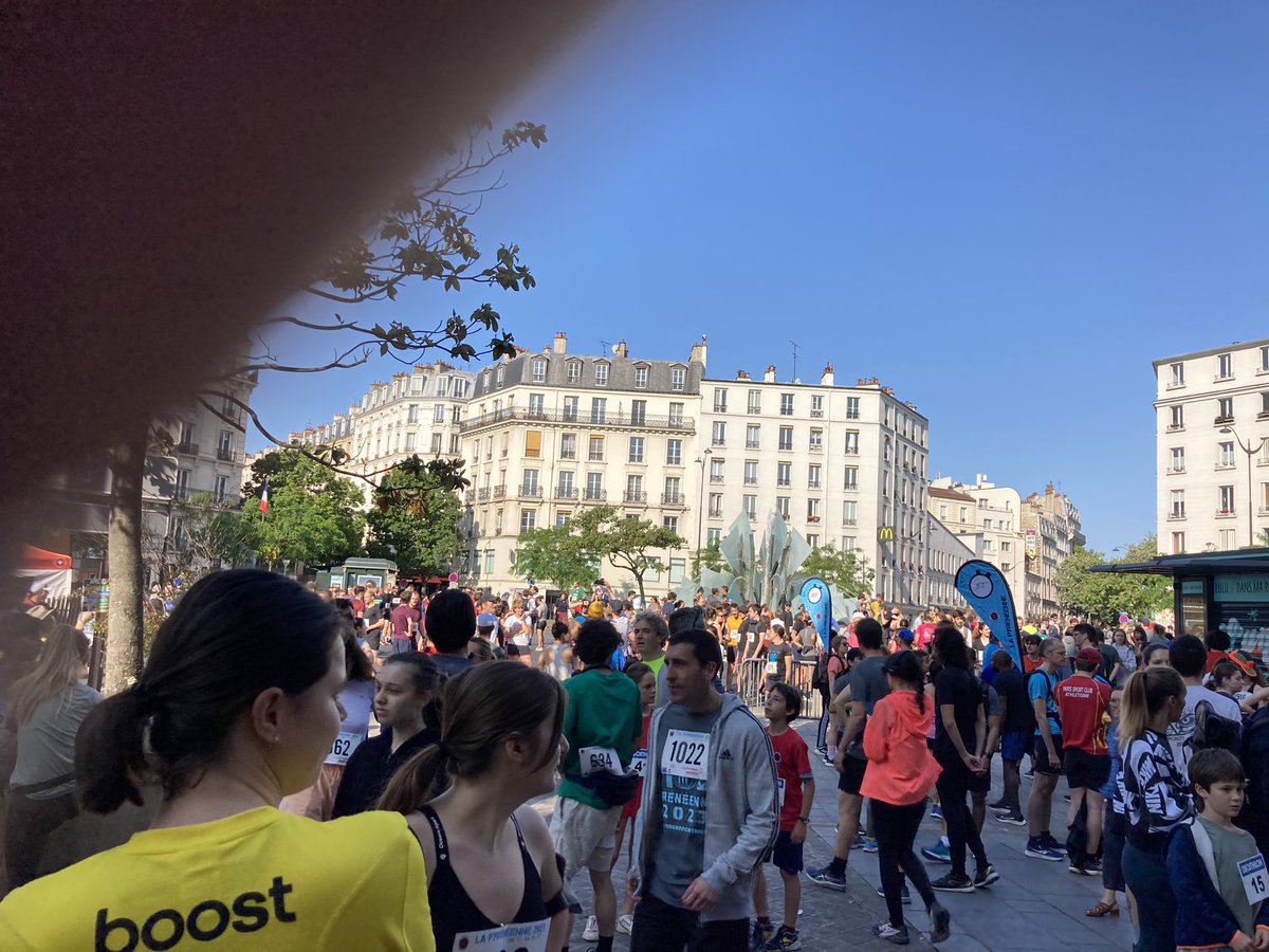 Epency Epara Epara (@epara_epara) on Twitter photo 1200 coureurs prêts pour les JO 2024 ont participé ce matin à la 8ème édition de la pyrénéenne, les 10km du 20eme avec ses 118 dénivelés .
<a href="/Mairiedu20/">Mairie du 20e</a> <a href="/egregoire/">Emmanuel Grégoire</a> <a href="/PierreRabadan/">Pierre Rabadan</a> <a href="/EricPliez/">Eric Pliez</a> <a href="/hamidou_samak/">Hamidou Samaké</a> 1200 coureurs prêts pour les JO 2024 ont participé ce matin à la 8ème édition de la pyrénéenne, les 10km du 20eme avec ses 118 dénivelés .
<a href="/Mairiedu20/">Mairie du 20e</a> <a href="/egregoire/">Emmanuel Grégoire</a> <a href="/PierreRabadan/">Pierre Rabadan</a> <a href="/EricPliez/">Eric Pliez</a> <a href="/hamidou_samak/">Hamidou Samaké</a>