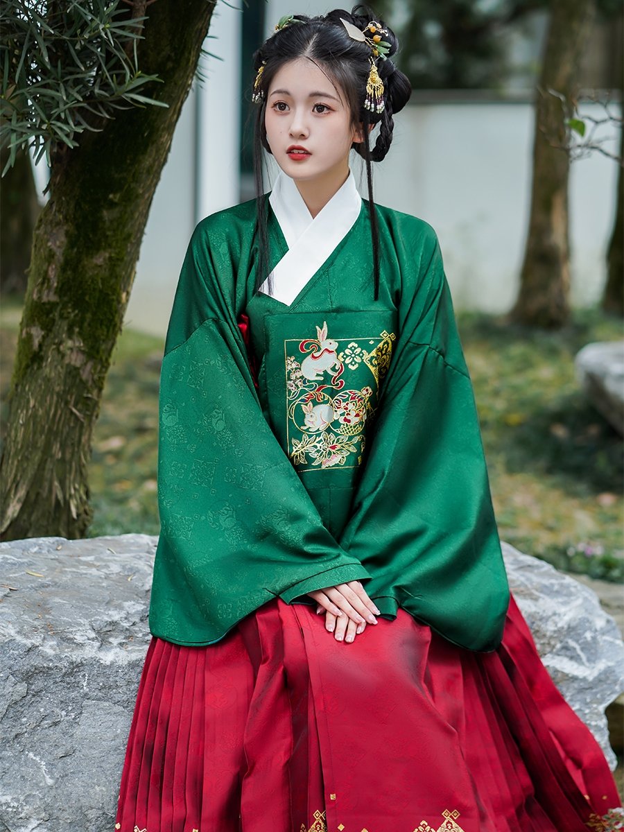 Beautiful_Hanfu's tweet photo. 明制汉服 
Hanfu of Ming Dynasty style 

#ChineseCostume #中国风 #中華風
 #Chinese_style #hanfu_challenge
#汉服 #漢服 #한푸 #hanfu https://t.co/z1uLsszhmQ