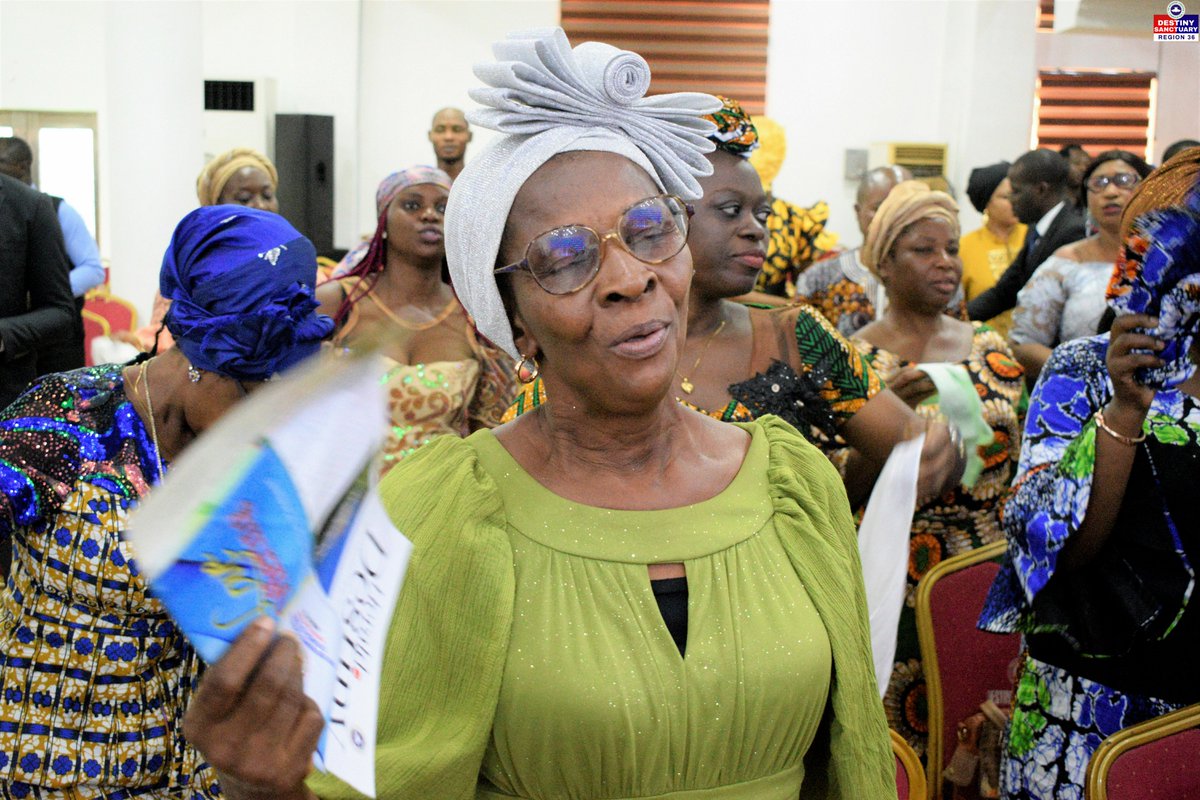 rccgdestiny's tweet photo. Praise
π€πΉπ·π₯
Ebenezer eh! Ebenezer eh!
My stone of Help, only You are my Helper (Repeat)
When I call, You answer me
When I am down, You lift me up
My stone of Help only You are my Helper (Repeat)
#rccgregion36hqts
#rccgdestinysanctuary
#JuneThanksGivingService
#DominionMandate https://t.co/Qjepe5dc2s