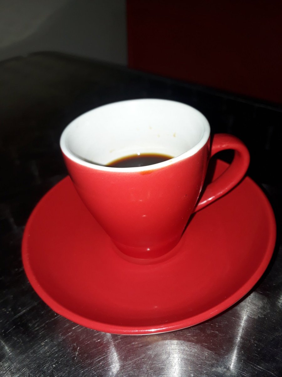 Los domingos son esa sensación de no hacer nada y hacer todo al mismo tiempo, dijo Benedetti. Buenos días #Cuba 🇨🇺