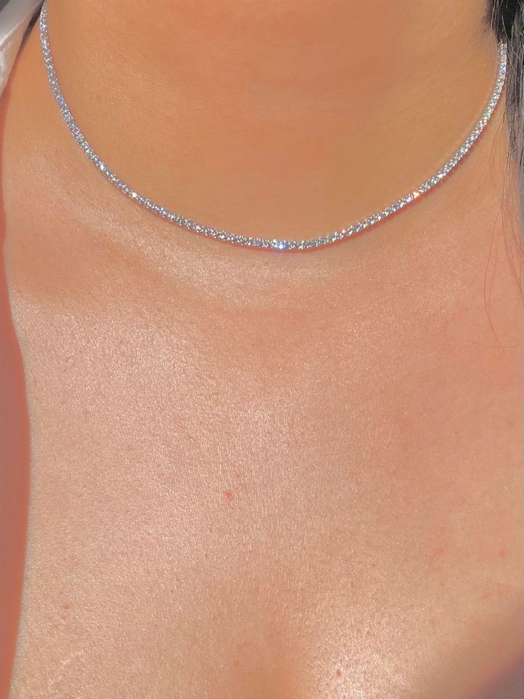 Ohlala's tweet image. Cartier diamond necklace