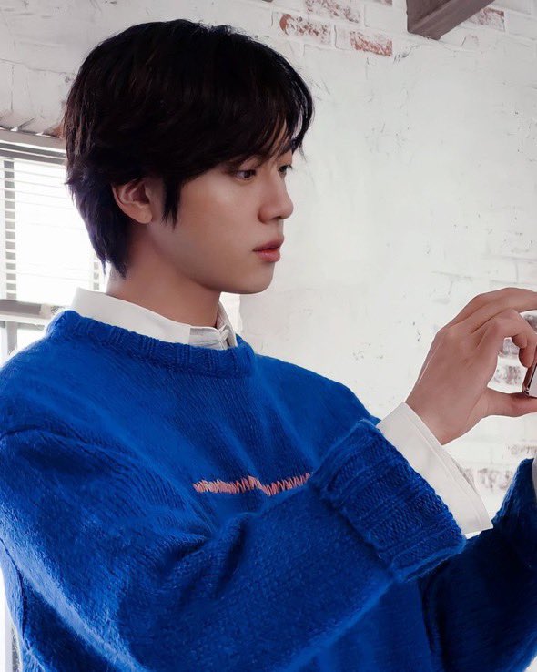 CleoVespa's tweet photo. 10 YEARS WITH JIN 
A DECADE WITH BTS JIN
#석진이별_탄생10주년 

#방탄소년단진 #Jin https://t.co/VoLwTt2hc9