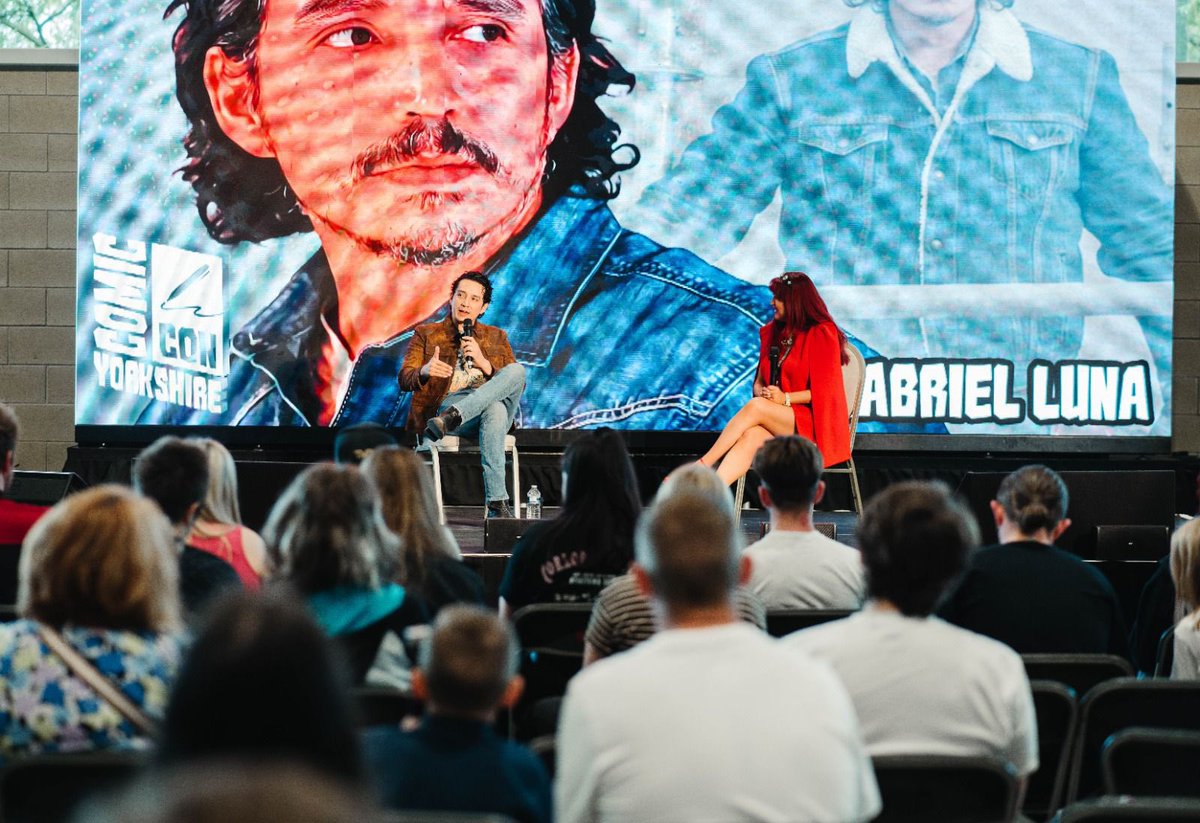 Well what can we say… @IamGabrielLuna is an epic storyteller, major wrestling / music fan & of course, an iconic actor! #thelastofus #agentsofshield #fubar #netflix #comicconyorkshire