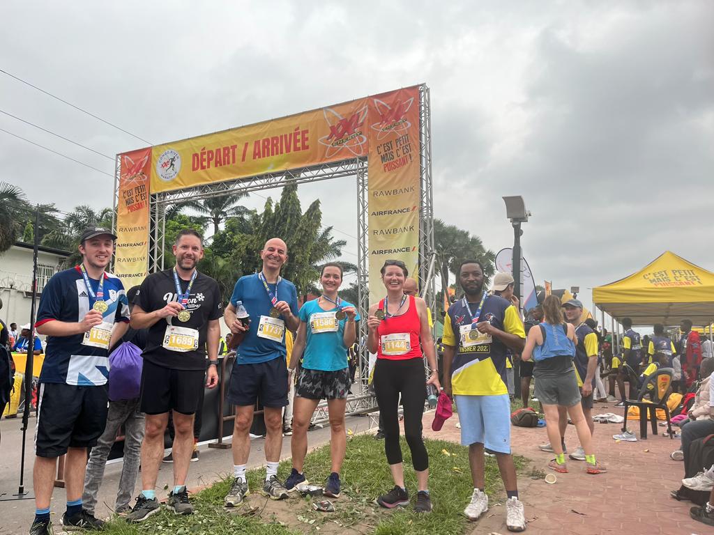 AlysonKingUK's tweet photo. What better way to spend a cool morning in Kinshasa?
Bravo to all the runners in today's #CongoRiverMarathon 2023!
Well done to the @ukindrc team who completed 10K 🏃🏿♀️🏃🏿🏃🏻♀️🏃🏽.
#Tokima https://t.co/dL8N84XXlr