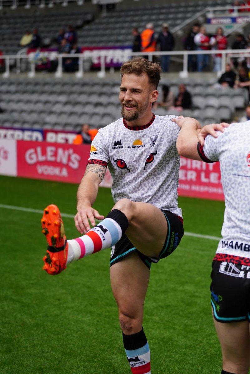 ElvisEckardtRec's tweet photo. Let's do this @LeighLeopardsRL 

#UpTheLeopards #MagicWeekend #Leythers #BelieveInLeigh #BeLeighVe https://t.co/cvb0zGGZKY