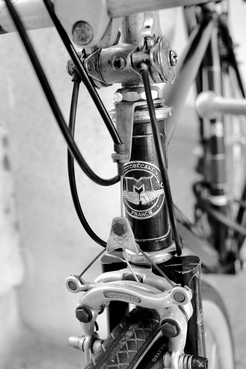 academicmargin's tweet photo. Yesterday was #WorldBicycleDay and I couldn’t ride on account of being sick so here are a few pics of my #vintage #motobecane #1970s #tenspeed https://t.co/s9bTFzZTC8