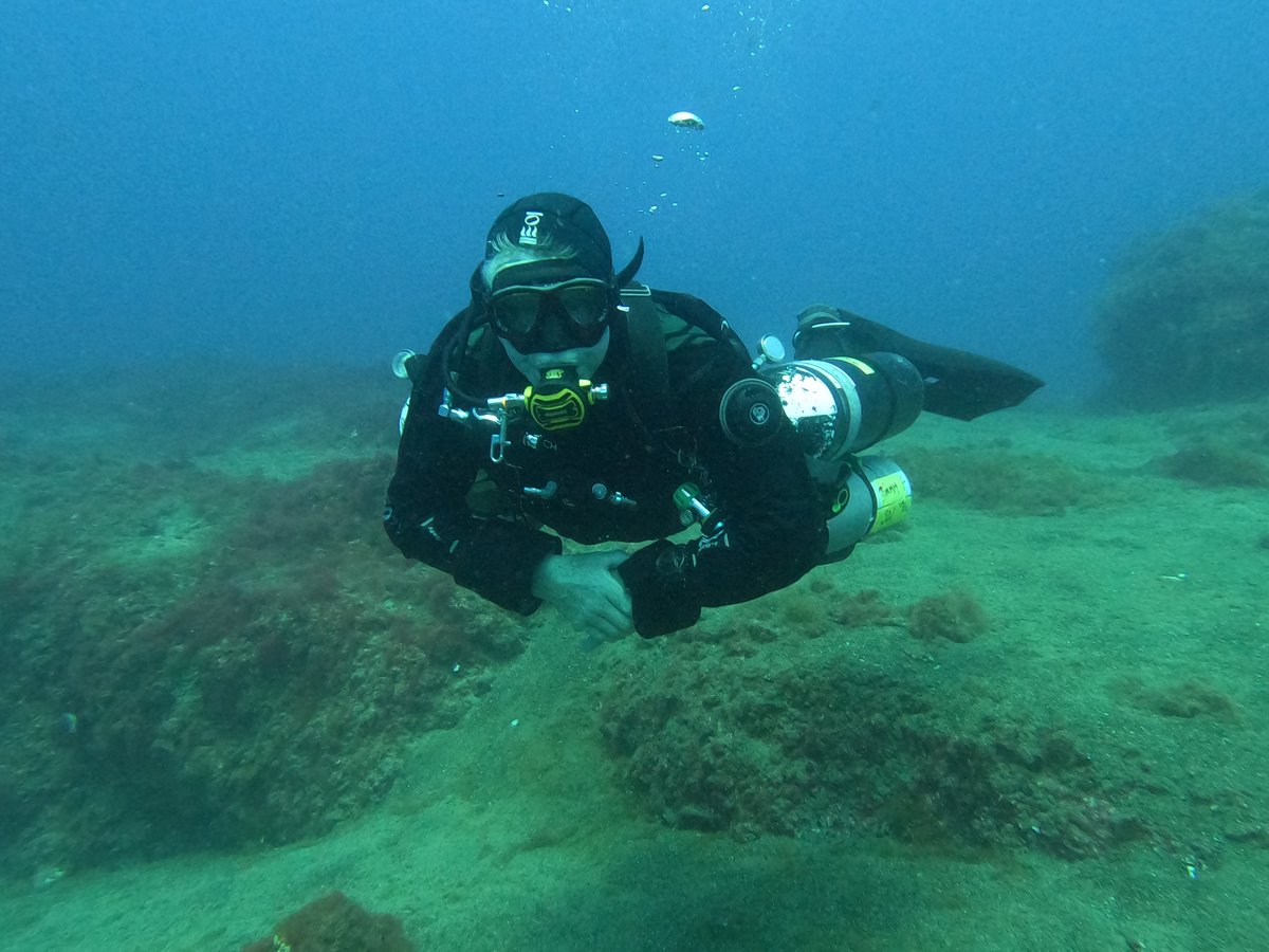 lanzarote_dive's tweet image. Jimmy enjoying on his TDI Advanced Nitrox and Deco course is sidemount configuration #deepdiving #decompression #advancednitrox #tdisdi #technicaldiving #tdidivers #scubadivinglife ##scubadiving