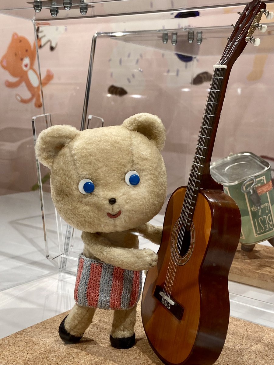 こまねこ公開撮影展 クローズのお時間です。 こちらは歌と絵本「ぼくは