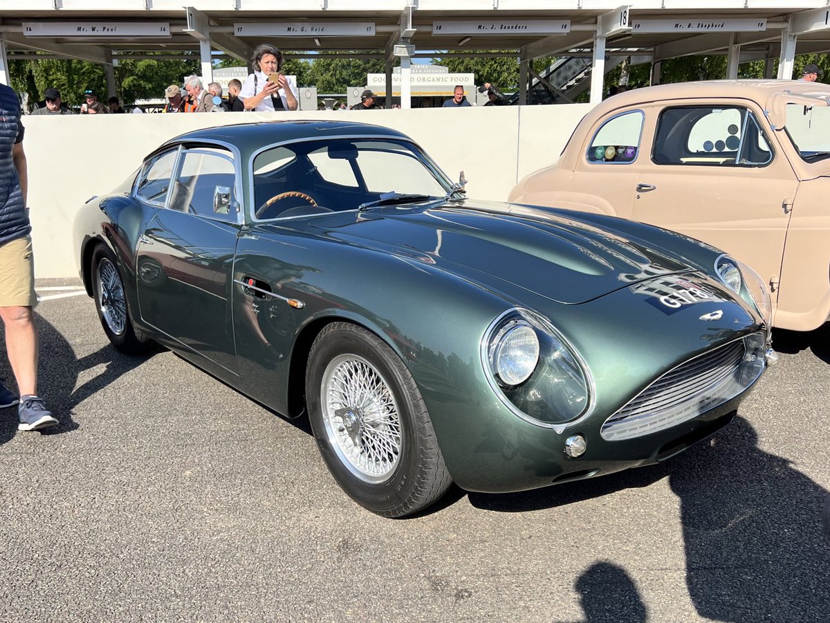 TomGreggors's tweet image. Some absolutely cracking stuff at @GoodwoodRRC #BreakfastClub this morning!
1/3