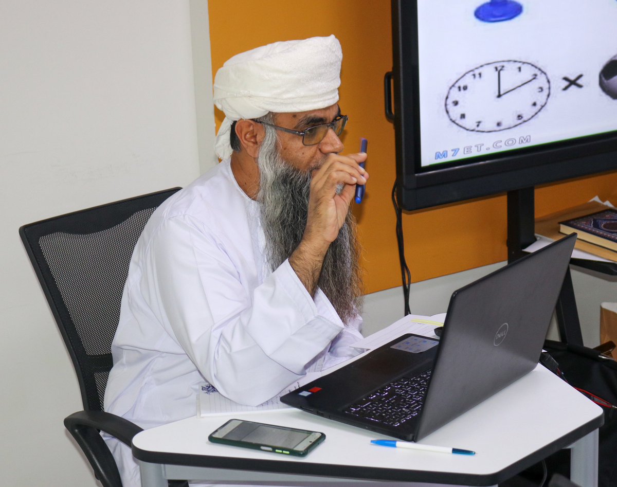 EduGovDkh's tweet photo. تضمن اليوم الأول من #الأسبوع_الثاني عدد من الورش منها: برنامج SOID برمجة المايكروبت في الابتكار من تقديم أ.زهره الحوقانية، وقدم أ.سالم الإسماعيلي برنامج الطاقة الشمسية واستخداماتها، واستعرض  أ.خالد العنقودي برنامج أساسيات علوم وتقنيات النانو.
#تعليمية_الداخلية 
@stcnizwa https://t.co/LcWYR7DC8L
