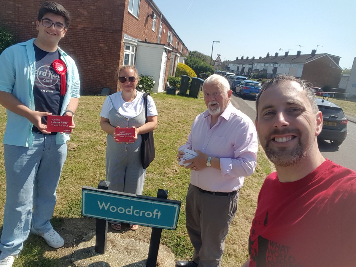 Another great #labourdoorstep with @harlowlabour team. Sorry we missed Bill and Alan for photo. Lots of Labour voters in Toddbrook! @essexlabour @ToddbrookLP @nancycwatson @alexkyri