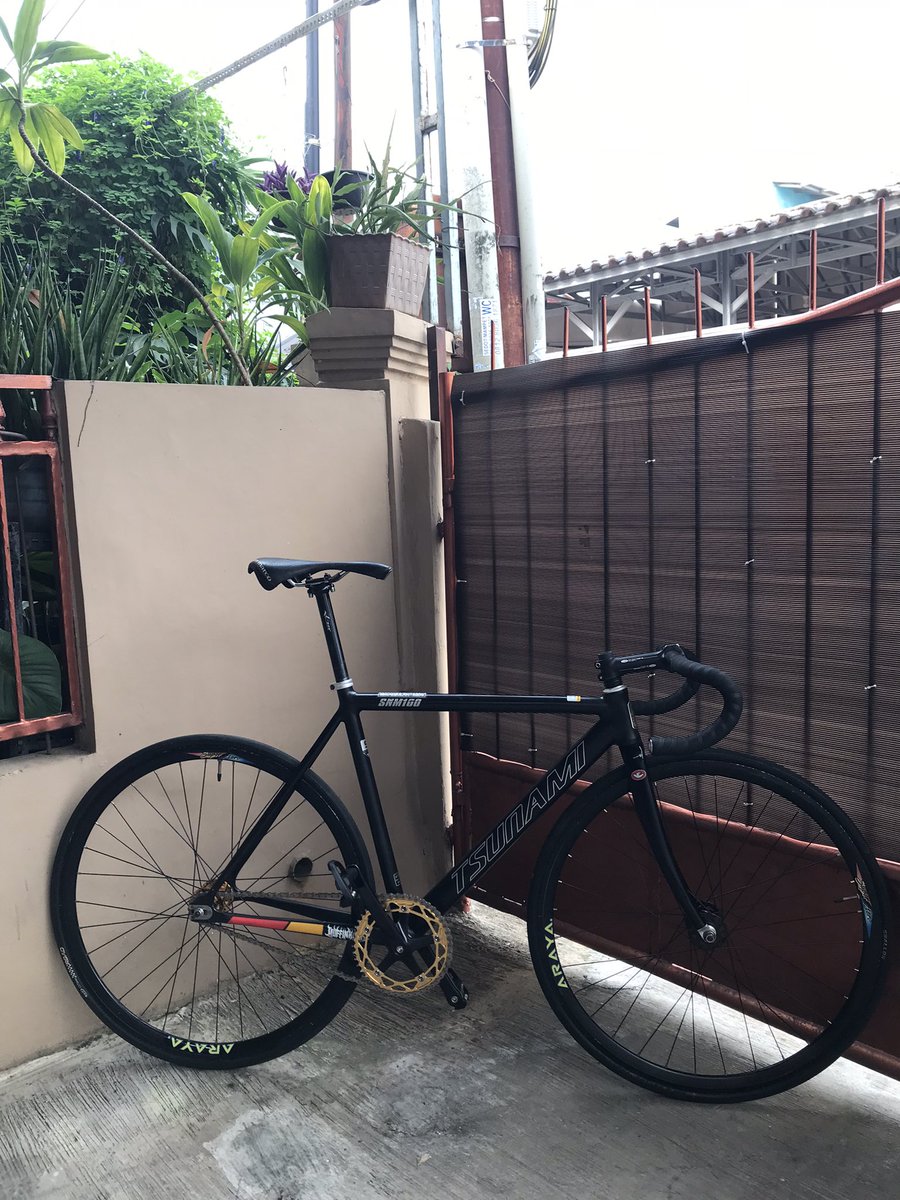 siapa tau ada yg mau downsize dari size m ke s, punya saya size s 
frame to frame aja
#fnfjb