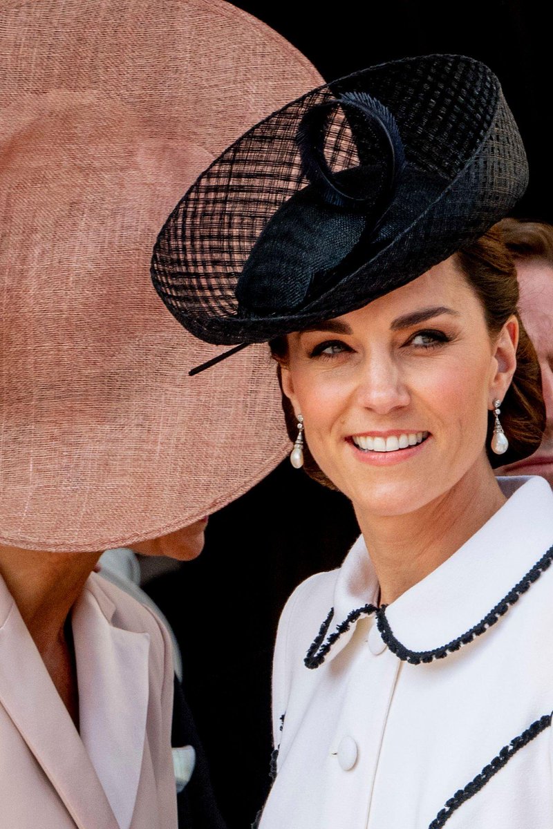 Regal 🤍🖤
📸Getty. Order of the Garter 2019.

#PrincessofWales