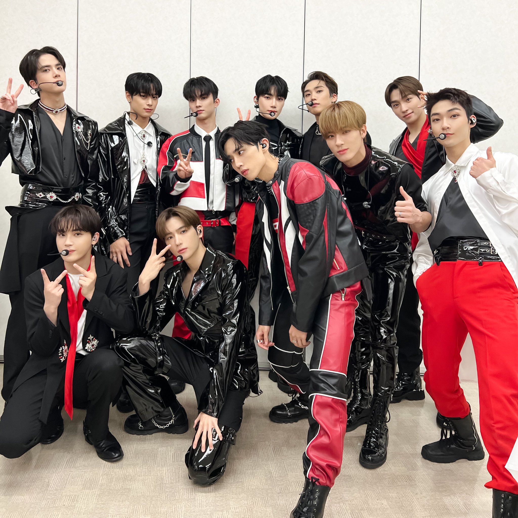 ドボイズ パーカー  Theboyz zeneration GFfoY89b0AAgyuZ.jpg
