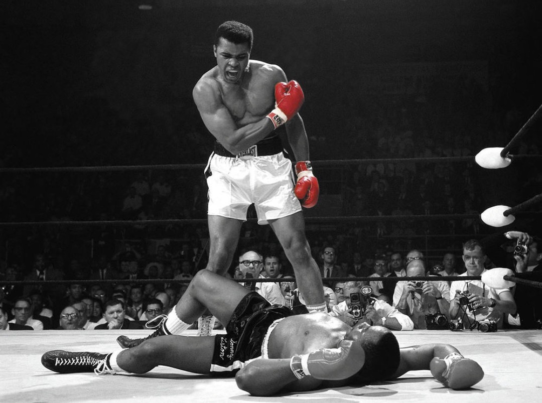 Sporda 'Tüm Zamanların En Büyüğü' olarak anılan efsanevi boksör Muhammed Ali'yi vefat yıl dönümde rahmetle anıyoruz.
