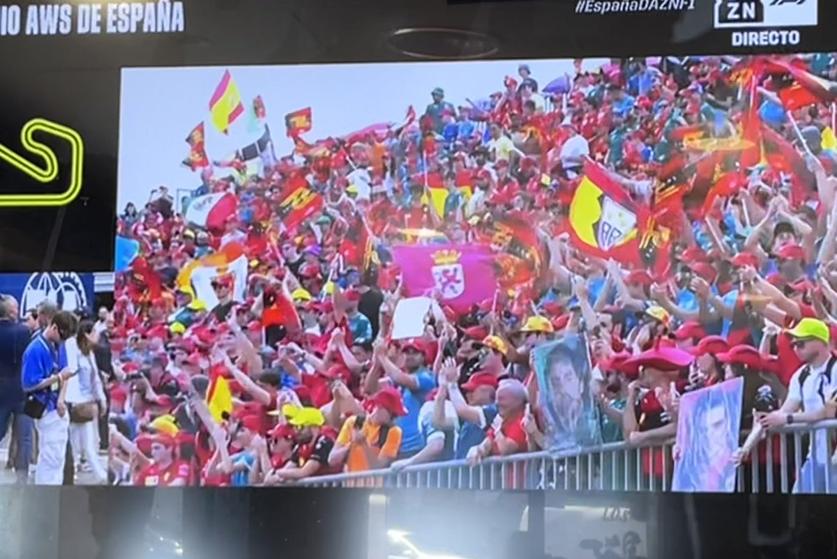 Cuántas veces está saliendo la bandera de León en el Circuito de Catalunya 😍