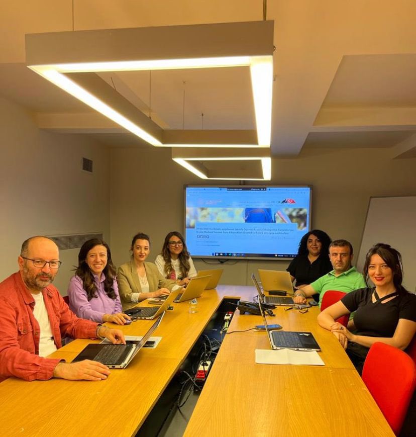 Mehmet Fatih Tüfekçi (@mftufekci) on Twitter photo LGS 2023 sınavının değerlendirmesi için ortaokul akademik birim olarak genel müdürlüğümüzde toplandık. <a href="/DogaOkullari/">Doğa Koleji</a> <a href="/cigdemmolla/">Dr. Çiğdem Mollaibrahimoğlu</a> <a href="/cigdemkarakas16/">Çiğdem Karakaş</a> <a href="/berivandulger/">Berivan Dülger</a> <a href="/gulsenakssu/">Gülşen Arslan</a> <a href="/nserkanbas/">N.Serkan BAŞ</a> LGS 2023 sınavının değerlendirmesi için ortaokul akademik birim olarak genel müdürlüğümüzde toplandık. <a href="/DogaOkullari/">Doğa Koleji</a> <a href="/cigdemmolla/">Dr. Çiğdem Mollaibrahimoğlu</a> <a href="/cigdemkarakas16/">Çiğdem Karakaş</a> <a href="/berivandulger/">Berivan Dülger</a> <a href="/gulsenakssu/">Gülşen Arslan</a> <a href="/nserkanbas/">N.Serkan BAŞ</a>