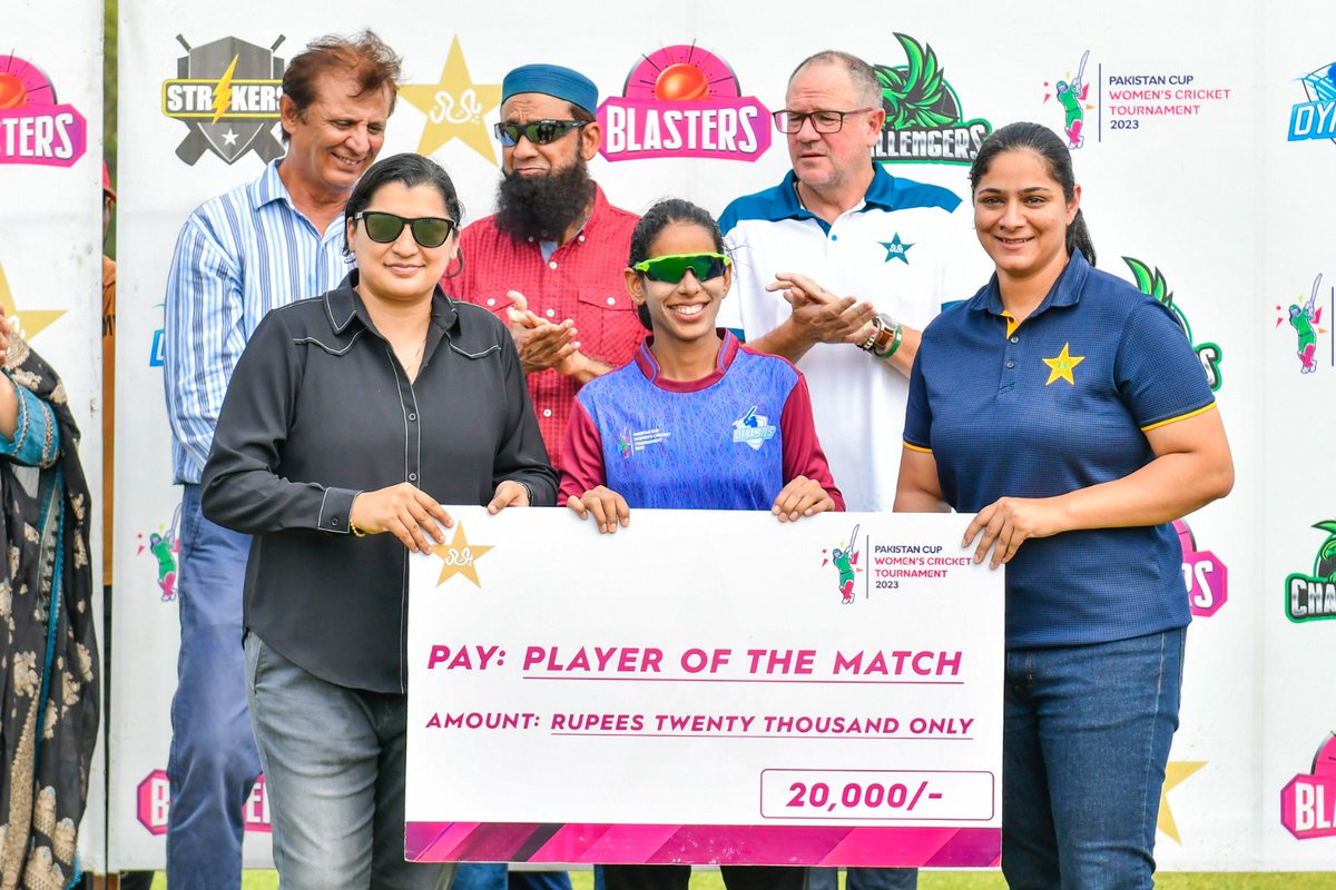 Player of the match - @SidraNawaz22 
Player of the tournament - @SidraAmin31 

Dynamites duo bag the honours ✨

#BackOurGirls